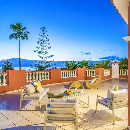 Oleada Вилла Адехе