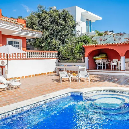 Oleada Villa Costa Adeje (Tenerife)