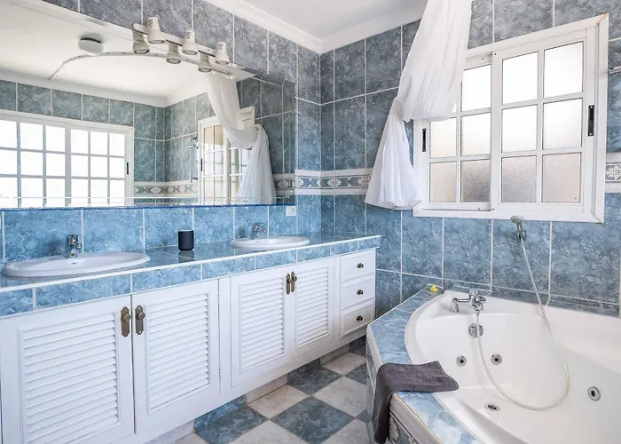 Oleada * Costa Adeje (Tenerife)